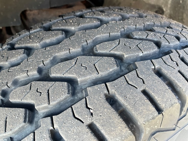 2007-chevrolet-g3500-image-16