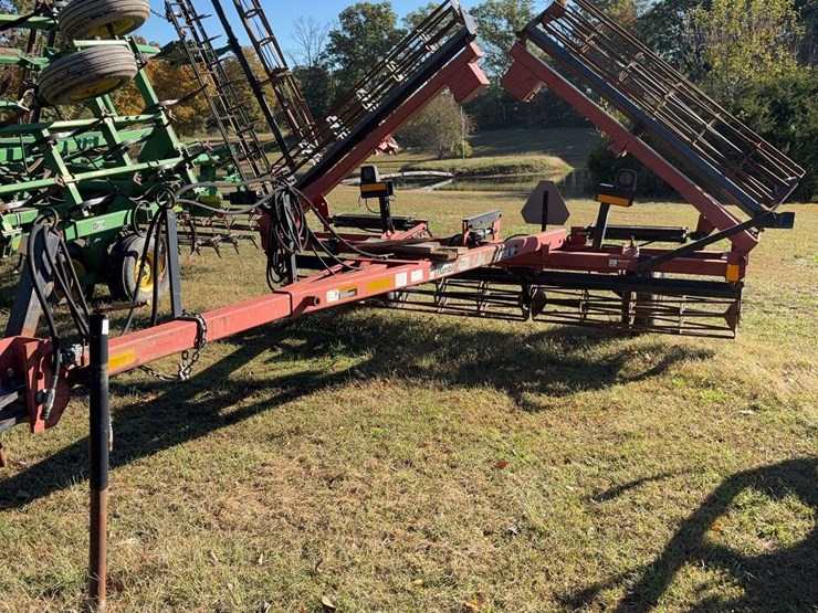 case-ih-crumbler-image-1