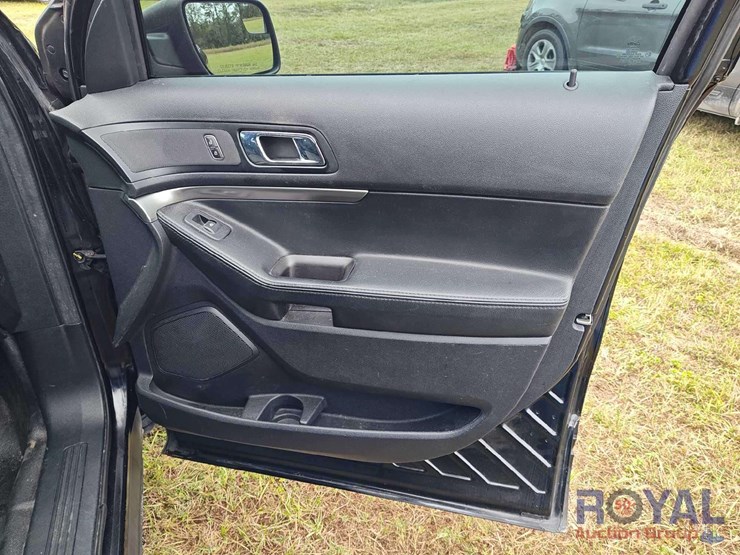 2018-ford-explorer-image-6