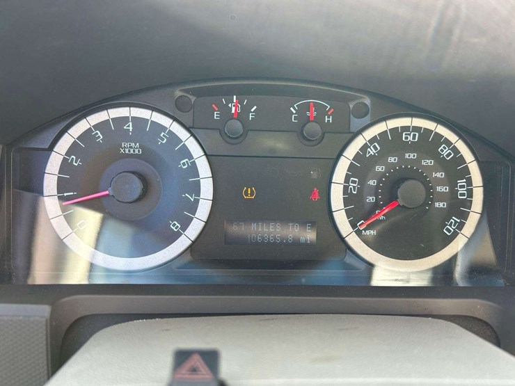 2012-ford-escape-xlt-image-16