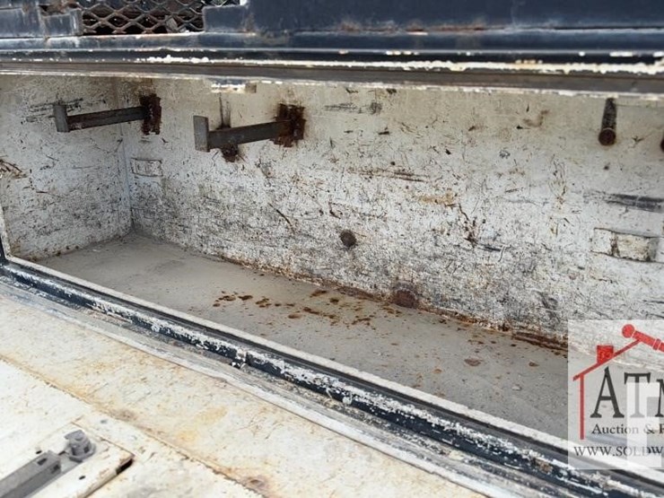 2002-ford-f550-image-13