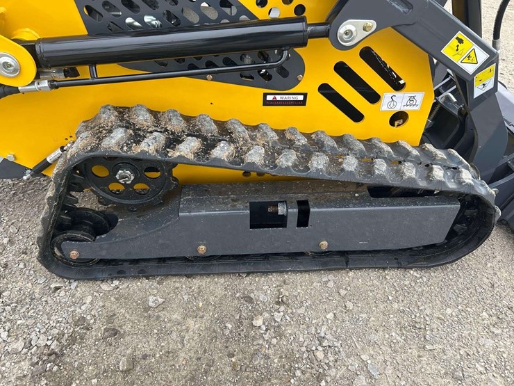 2025-sdlanch-sdll60-stand-on-loader-image-16