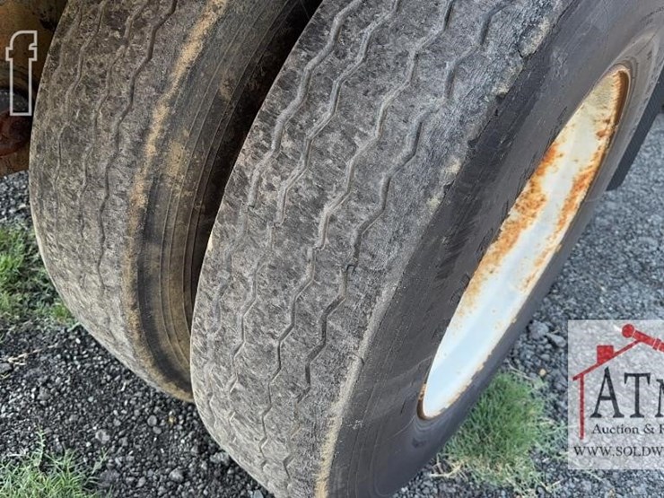 1999-utility-48'-flatbed-image-11