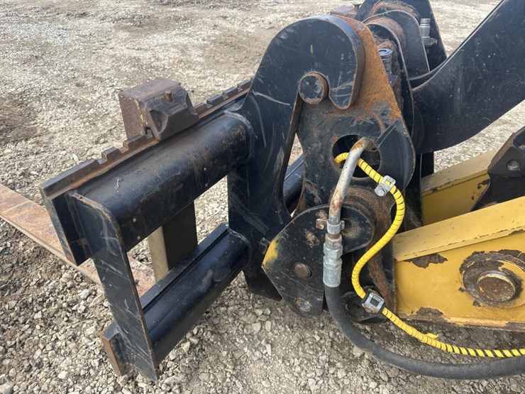 2012-caterpillar-930h-image-23