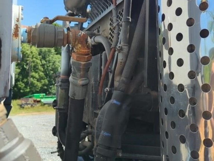 2000-ccc-low-entry-image-11