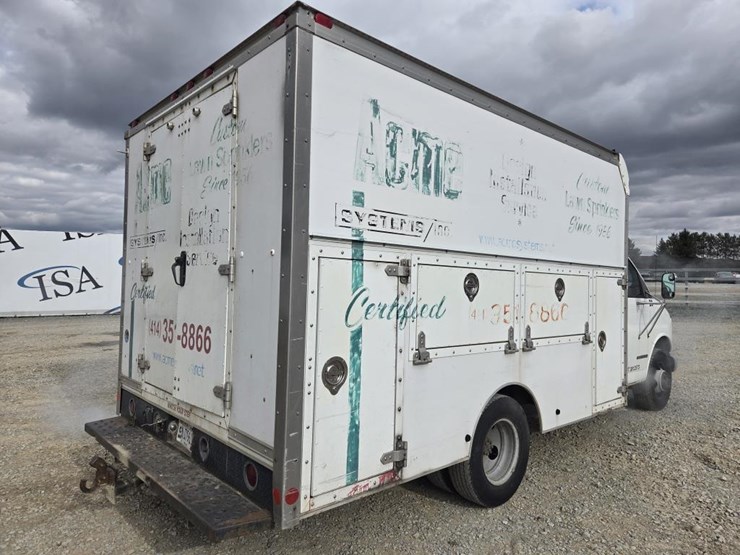 2002-gmc-3500-image-5