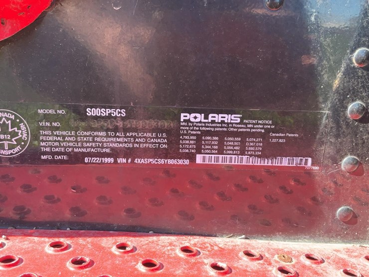 #2350-•-1999-polaris-500-xc-sp-snowmobile-image-4