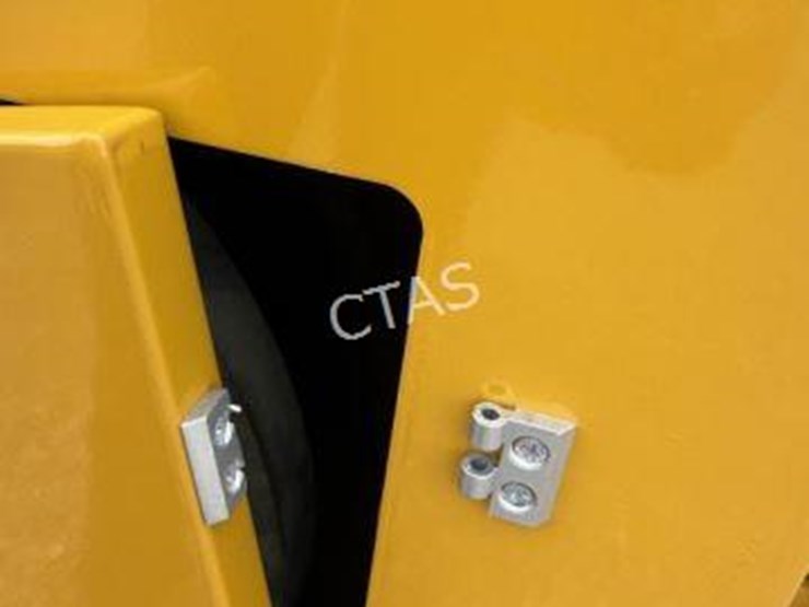 #65-•-high-end-mobile-jaw-crusher---model:-sdljc-image-3