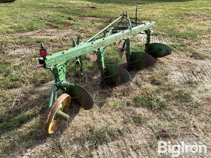 john-deere-3-pt-4-bottom-plow-image-3