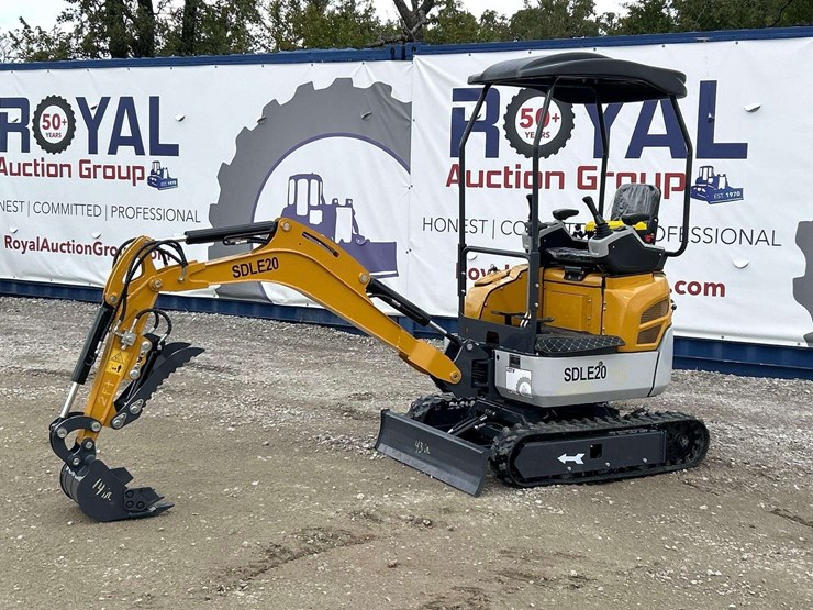 2025-sdlanch-sdle20-mini-excavator-image-1
