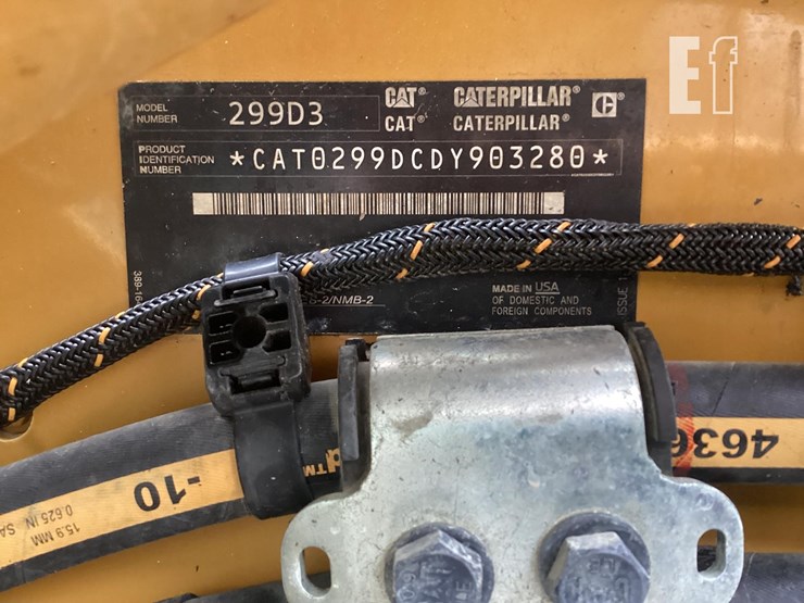 2021-caterpillar-299d3-image-23