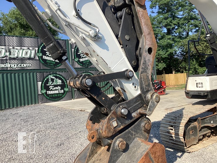 2021-bobcat-e165-image-9