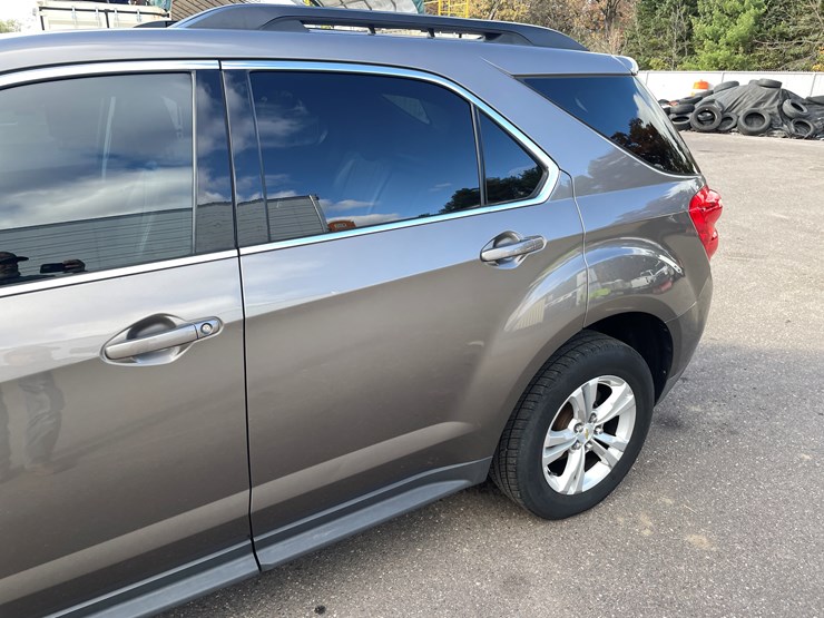 2012-chevrolet-equinox-lt-image-18