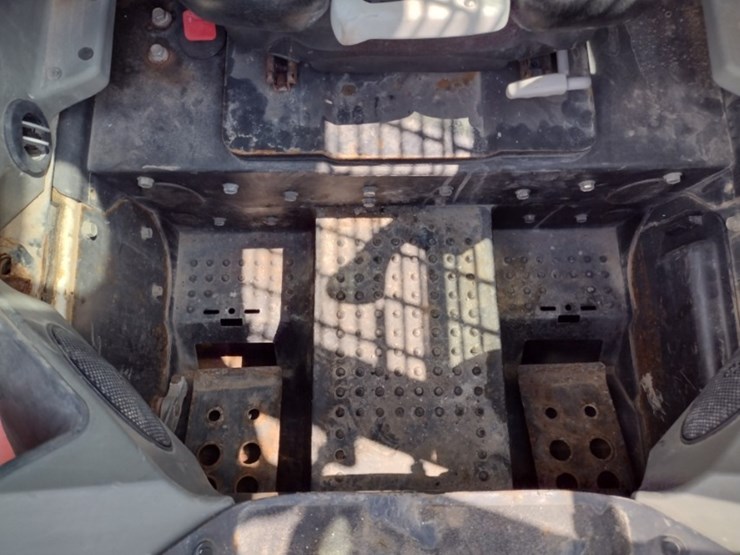 bobcat-s570-image-13