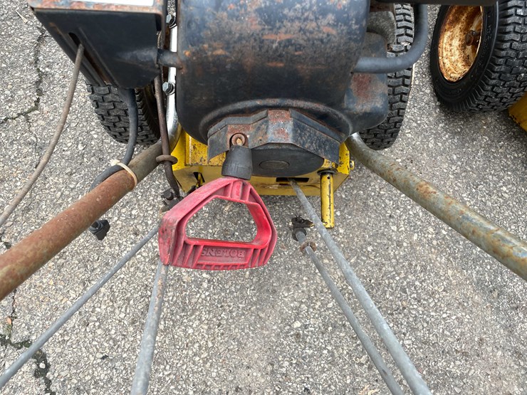#14035-•-(2)-bolens-24"-snow-blower-(o4)-image-23