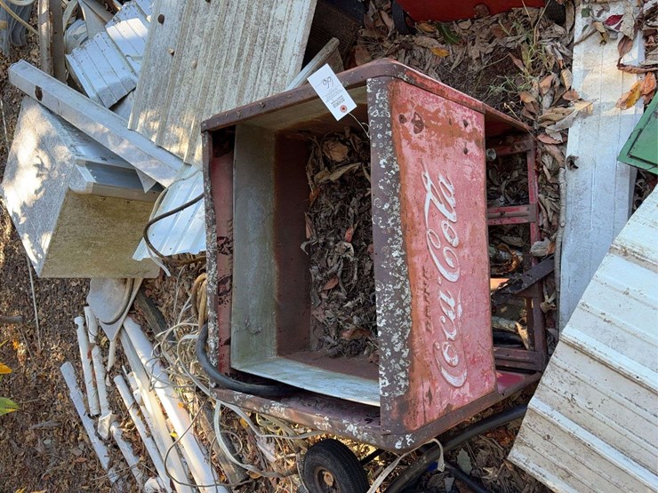 vintage-coco-cola-cooler-with-original-sides-image-8