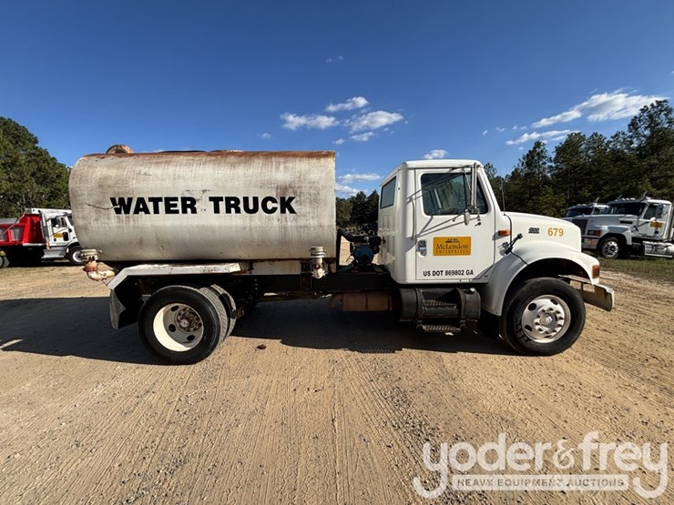 1999-international-4900-image-6