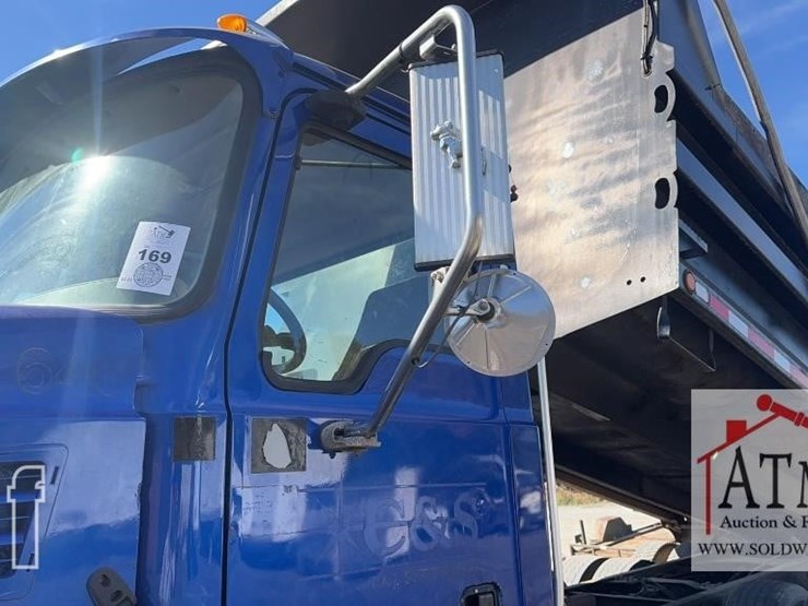 2004-mack-granite-cv713-image-28