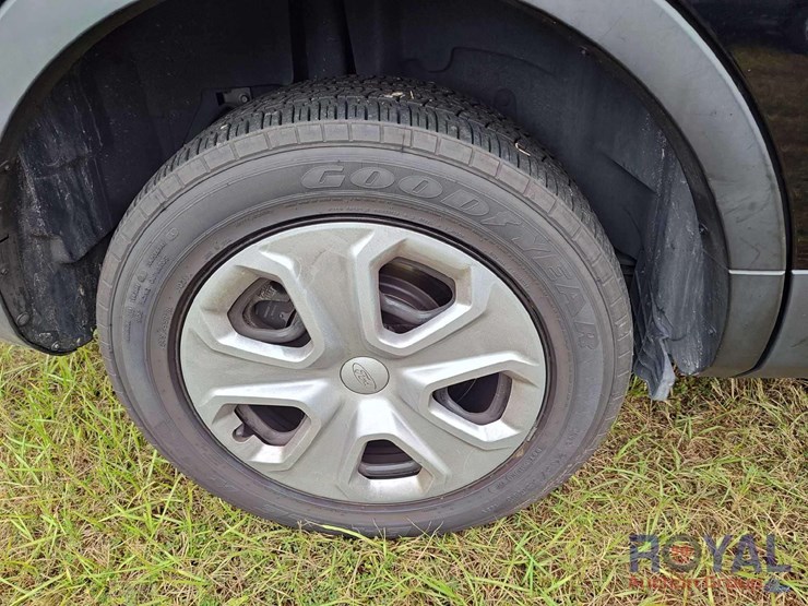 2018-ford-explorer-image-12