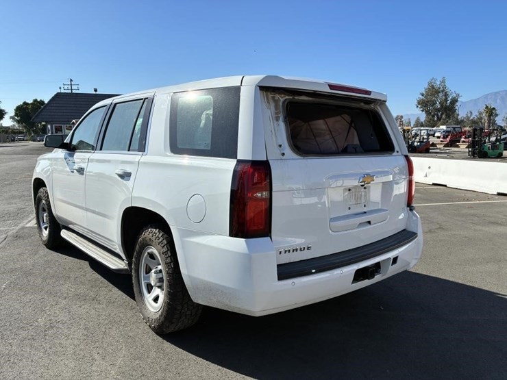 2018-chevrolet-tahoe-image-4