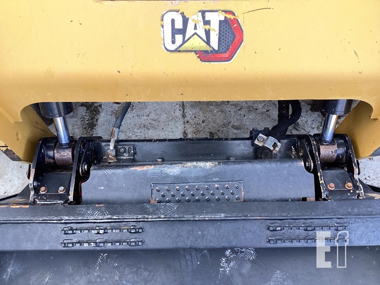 2022-caterpillar-279d3-image-10