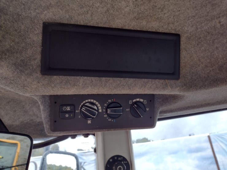 8-volvo-l60f-image-10