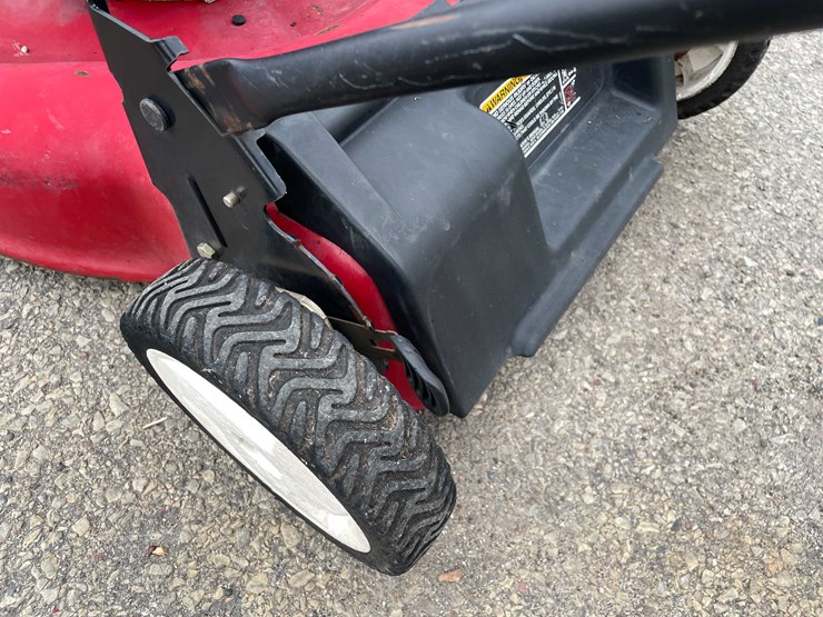 #14030-•-(2)-toro-recycler-lawn-mowers-(o4)-image-37