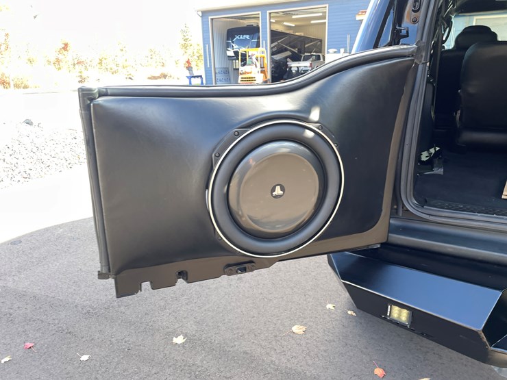 2004-ford-excursion-limited-image-64