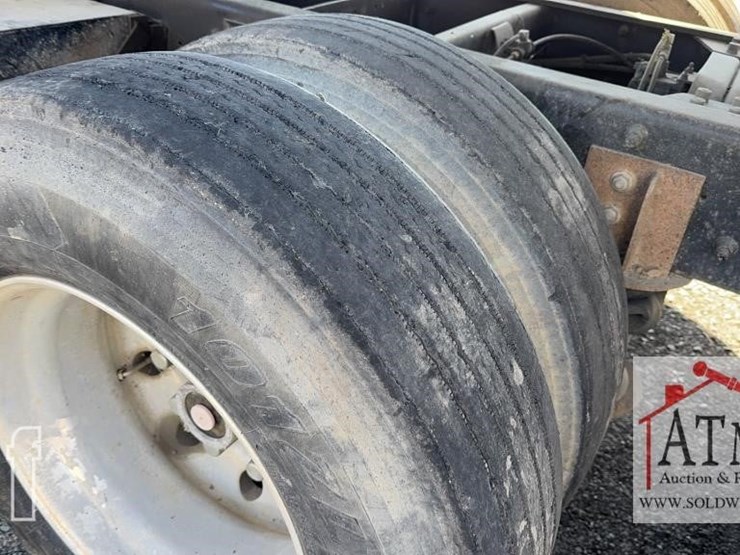 2004-mack-granite-cv713-image-22