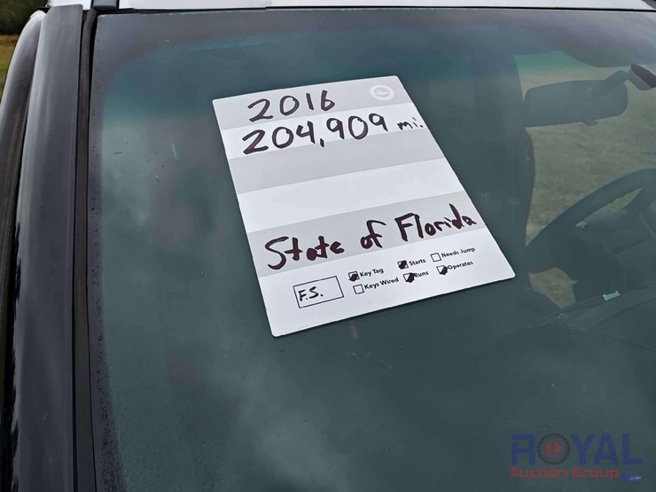 2016-ford-explorer-image-8