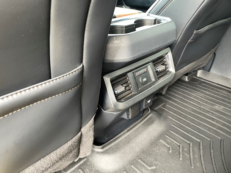 2023-ford-f450-platinum-image-47