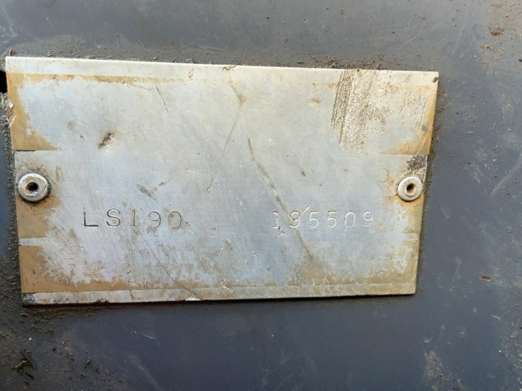 new-holland-ls190-image-9