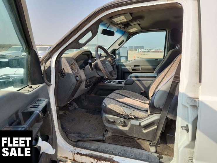 2011-ford-f350-image-13