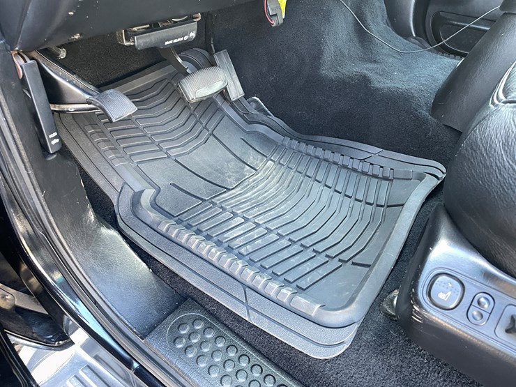 2004-ford-excursion-limited-image-71