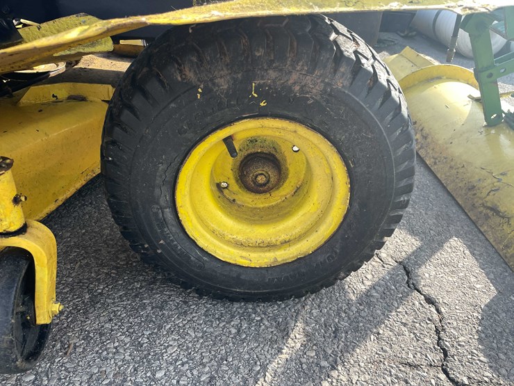 john-deere-400-image-12