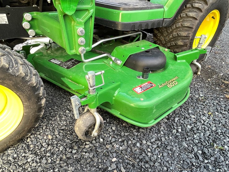 2024-john-deere-1025r-image-17