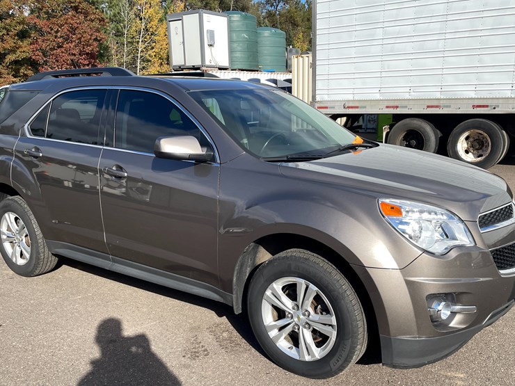 2012-chevrolet-equinox-lt-image-3