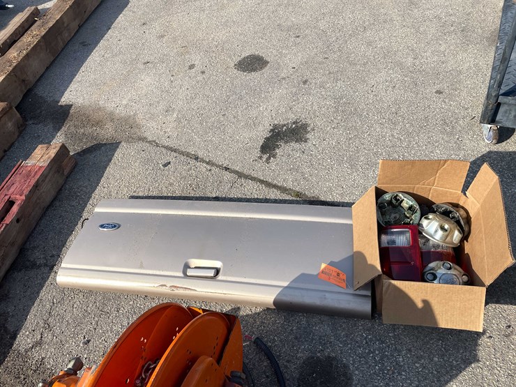 #14101-•-ford-parts-(o4)-image-6