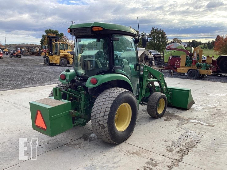 2017-john-deere-4052r-image-4