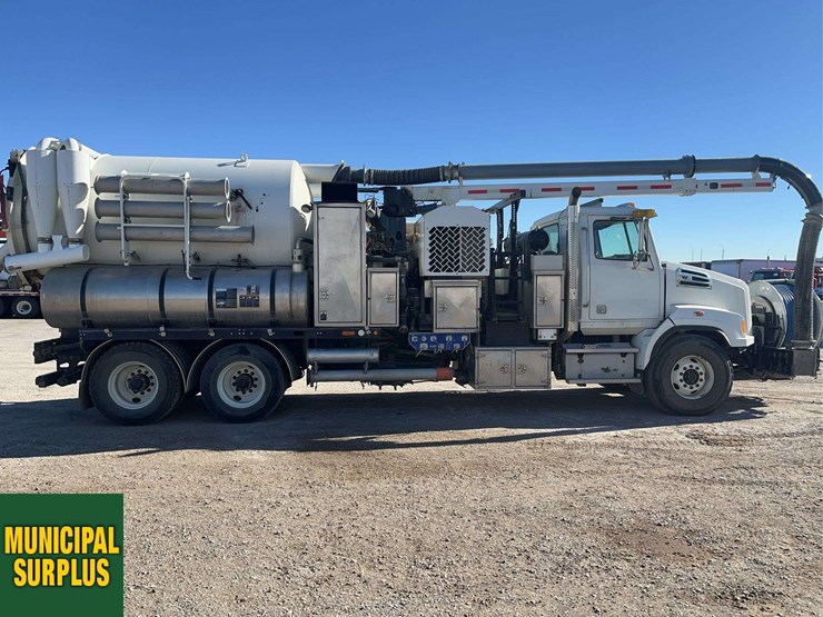 2015-western-star-4700-image-5