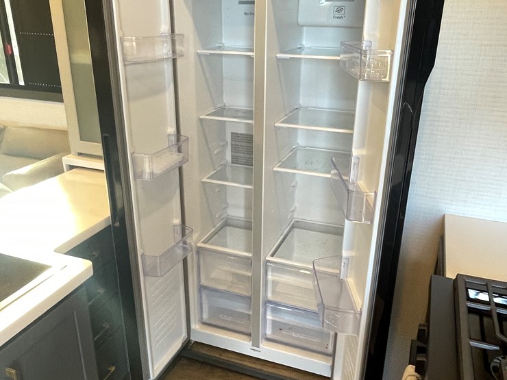 #4502-•-2025-forest-river-xlr-nitro-lux-toy-hauler-(wi-title)-image-74