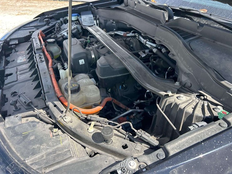 2020-ford-explorer-image-8