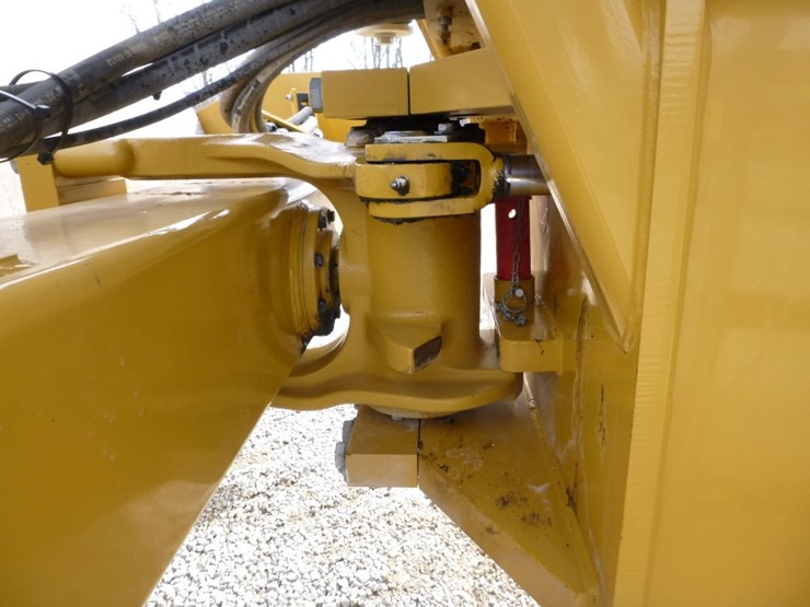 caterpillar-cs11gc-image-13