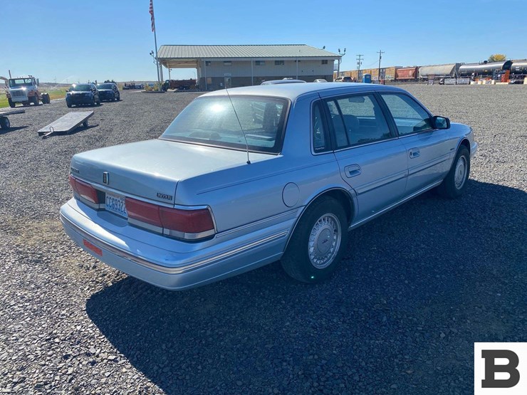 1991-lincoln-continental-sedan-image-5