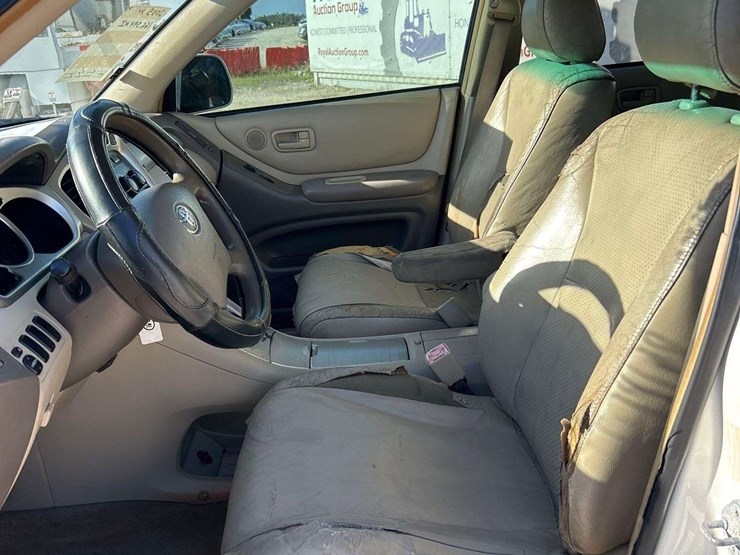 2005-toyota-highlander-image-11