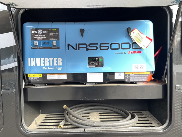 #4502-•-2025-forest-river-xlr-nitro-lux-toy-hauler-(wi-title)-image-14