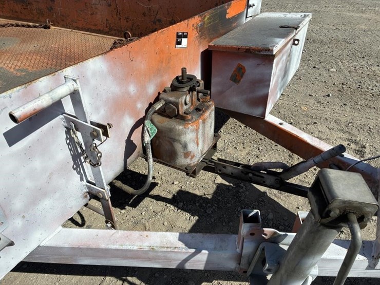 1993-tiger-trailevator-s/a-utility-trailer-image-9