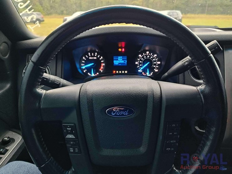 2016-ford-expedition-image-16