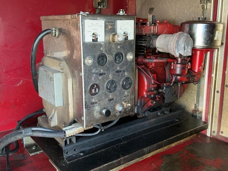 #2000-•-1982-sutphen-deluge-fire-engine-truck-detroit-diesel-6v92ta-image-51