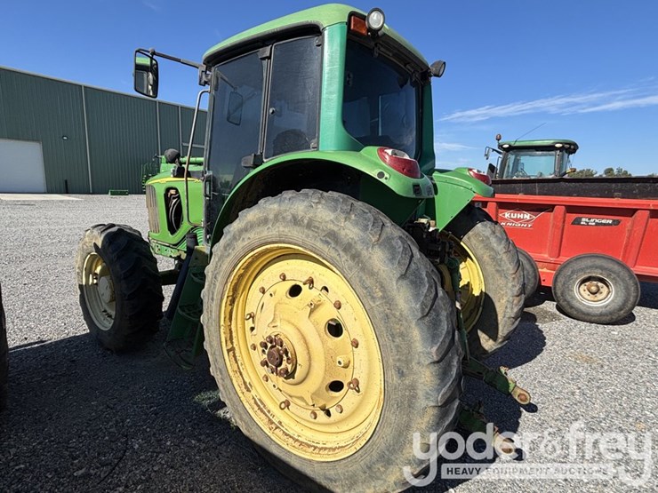 2004-john-deere-7320-image-2